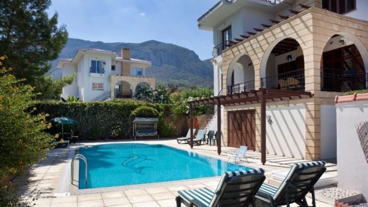 Don’t Feel Like A Hotel Trip? Try These Top VRBO Spots
